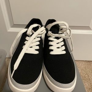 Vionic Womens Galia Black Fashion Sneaker Size 10 Medium (B, M)!